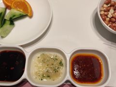 -洪氏嗨捞·广东猪肚鸡·椰子鸡火锅(西咸万象城店)
