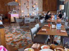 -松咖啡自助餐厅·松北香格里拉