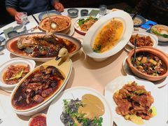 -八府香鸭·啫啫煲(华山路店)