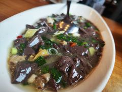 -侬佳蒸菜馆(听潮店)