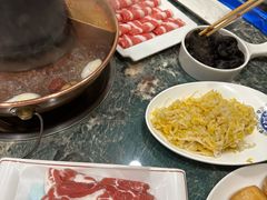 -楼外楼大刀肉传统火锅(西安大路店)