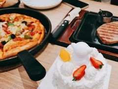 -必胜客(砂之船中东奥莱店)