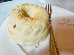 -Cafe Sacher(WIEN)