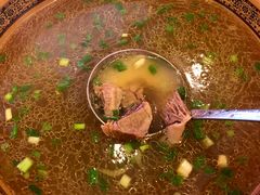 清炖牛肉汤-粤香村(清真川菜店)