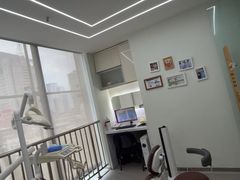 -极光口腔·矫正种植修复(锦江店)