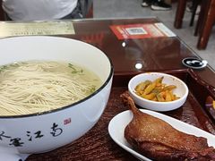 -百年老字号·观振兴蟹黄面·三虾面·苏式面(观前街富仁坊巷店)