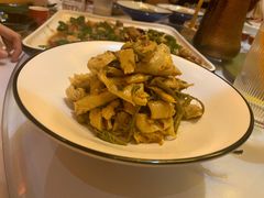 香椿拌面筋-丝路金桃·新疆菜(徐汇店)