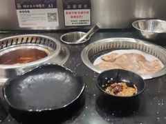 -钱小主·自助回旋烤肉火锅餐厅(东方新天地店)