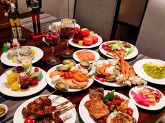 -广州万富希尔顿酒店·感趣自助餐厅·金秋蟹宴生蚝海鲜刺身