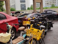 -武汉大学校门牌坊