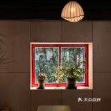 看多了日系韩系的咖啡店，铁手新店真的有让人眼前一亮