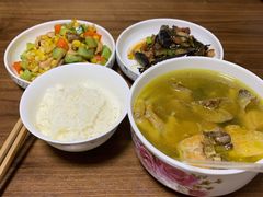 -爱的果实月嫂育婴师(世纪东方店)