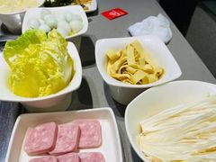 -海底捞火锅鲜切牛肉主题店(长寿路店)