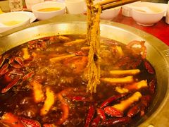 -山城年华老火锅(玉林店)