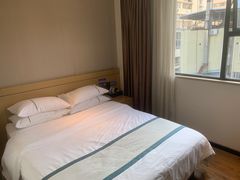 -城市便捷酒店(广州塔客村地铁站琶洲会展店)
