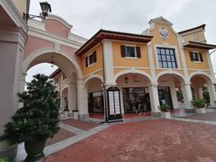 -佛罗伦萨小镇广佛名品奥特莱斯(疏港路店)