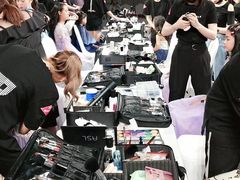 -粤港芭莎美容美发化妆学校