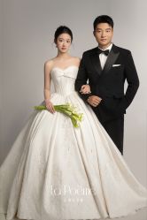 -乐派诗婚纱摄影