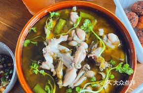 Crossover Frog (One and a Half Catty, Even More Delicious Than Bullfrog)