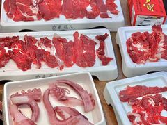 -来龍儿鲜切牛肉自助老火锅