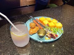 -K+全国连锁KTV(绿地缤纷天地店)