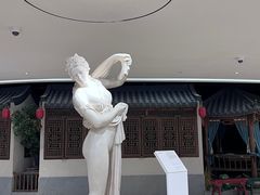 -新华文创·光的空间