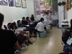 -郏芬芬扦脚服务部(新闸路店)