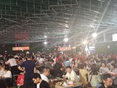 等位区-郑喜旺烧烤(新密总店)