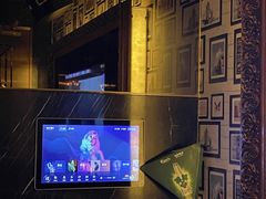-温莎KTV(珠江路店)