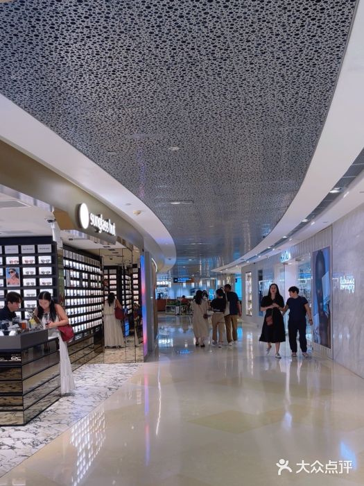 爱雍·乌节图片