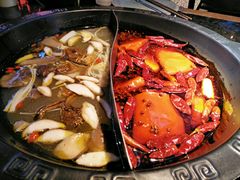 -三个四川人火锅(华联商厦店)