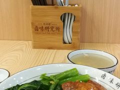 -狮头牌卤味研究所·卤味饭(花城汇南区店)