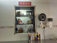 -中山牛肉肥肠粉面馆(军工社区店)