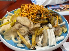 -菌之家·专业纯野生菌火锅·特色炒菌