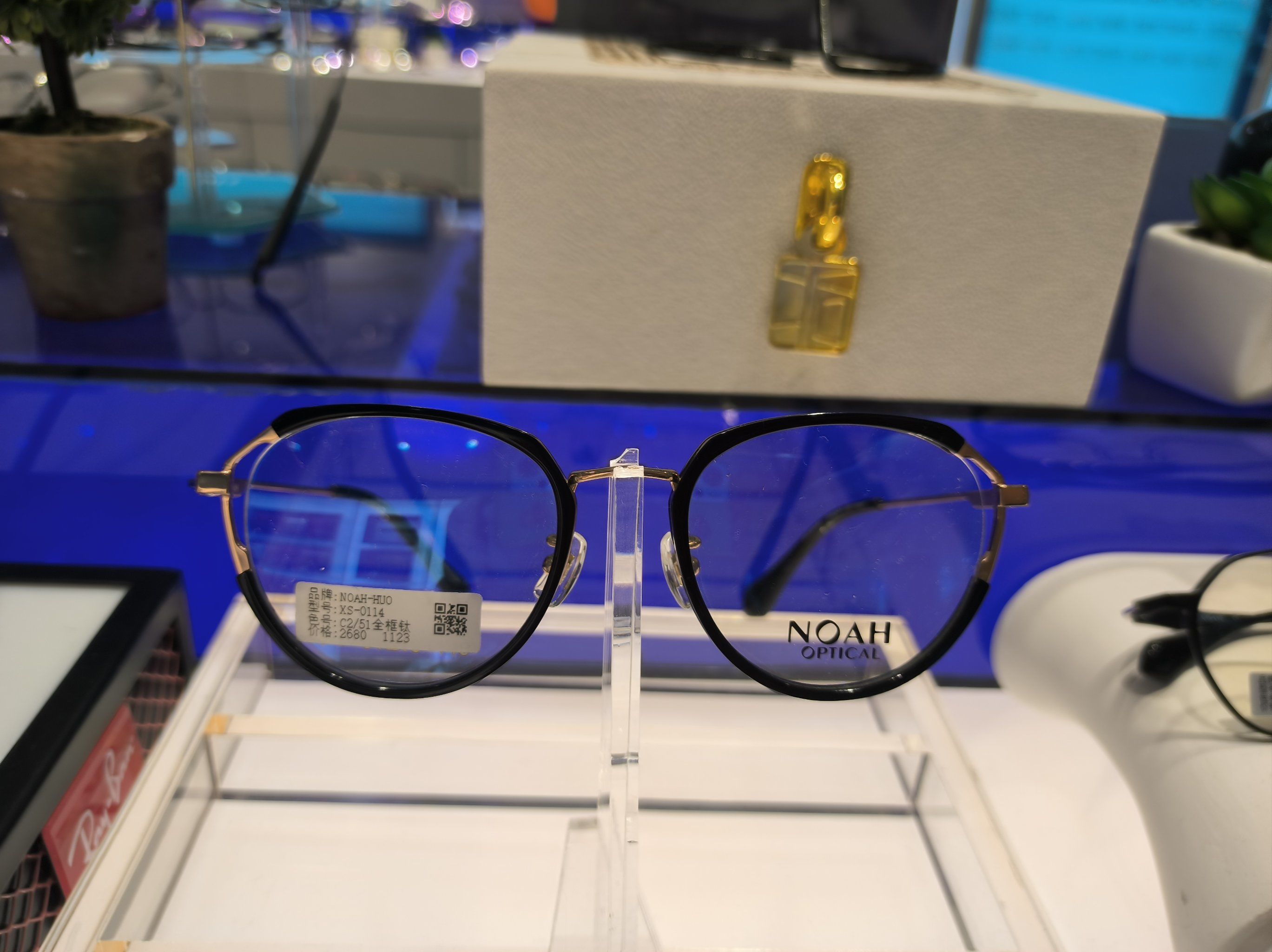 正佳广场的潮牌眼镜店