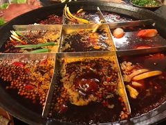 -岗上渣渣老火锅(两路口店)