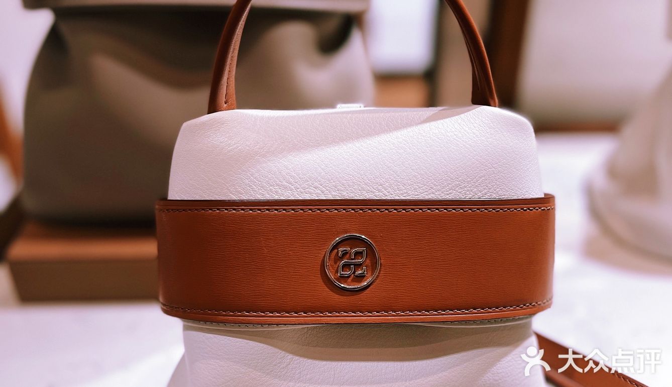 国货品牌ZESH,明星都在背,千元买同款!