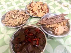 -梁老三麻辣鸡头(汝河小区店)