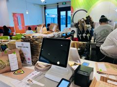 -油梨树 AVOCADO TREE(亮马桥店)