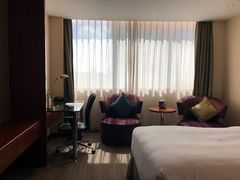 -上海浦东假日酒店