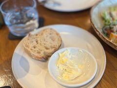 -ROAST coffee & eatery