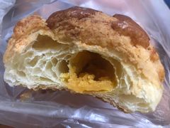 蛋黄奶酥牛角包-幸福西饼面包茶饮(车公庙店)