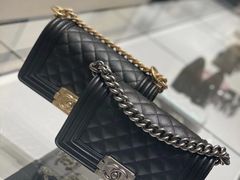 -CHANEL(恒隆广场店)
