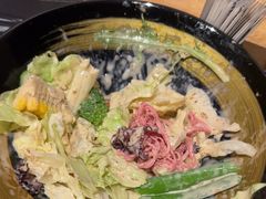 -山川小町·极番烧肉(新地假日广场店)
