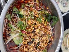 -周良天山牛杂城(天山路总店)