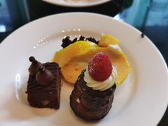 -圣丰索菲特·2 On 988 Café 自助餐厅