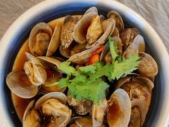 -肥肥虾庄·金牌油焖大虾(汉口城市广场店)