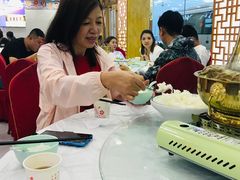 -撒拉人家.酸菜牦牛肉火锅