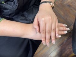 -小黑瓶美甲美睫
