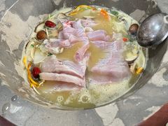 -姚记抚仙湖石锅鱼庄